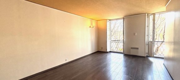 64m² Office in Marseille, France No. 350779 5