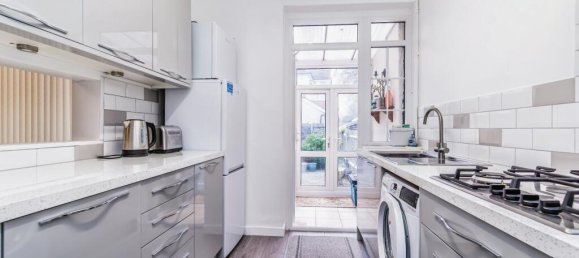 3 Schlafzimmer Haus in Croydon, United Kingdom, Nr. 8137 17