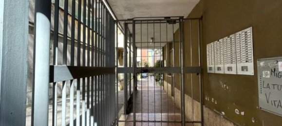 6 rooms Apartment in Rome, Italy No. 190266 11