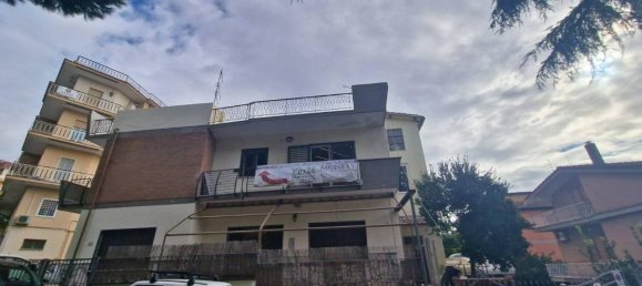 Apartamento de 3 habitaciónes en Genzano di Roma, Italy No. 156196 16