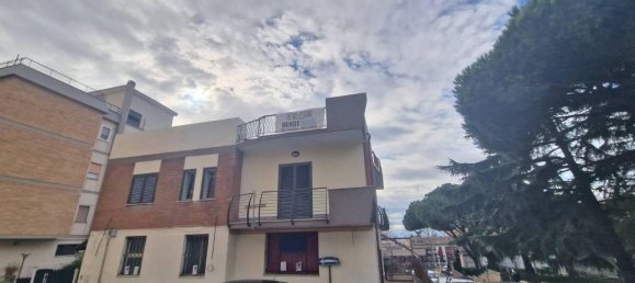 Apartamento de 3 habitaciónes en Genzano di Roma, Italy No. 156196 2