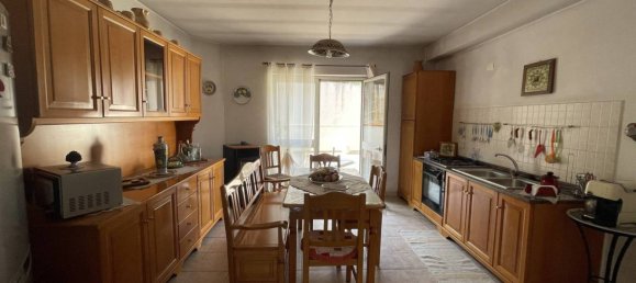 3 bedrooms House in Santo Stefano di Camastra, Italy No. 111731 4
