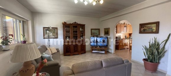 3 bedrooms House in Santo Stefano di Camastra, Italy No. 111731 6