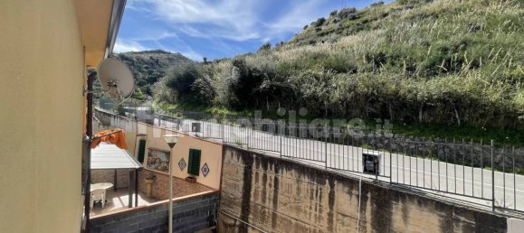 3 bedrooms House in Santo Stefano di Camastra, Italy No. 111731 17