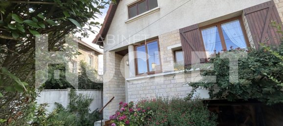 Casa de 3 dormitorios en Caen, France No. 360699 7