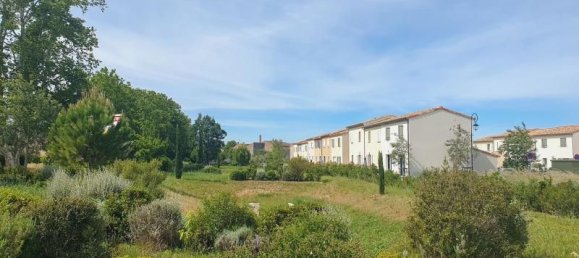238m² Land in Pernes-les-Fontaines, France No. 253837 2