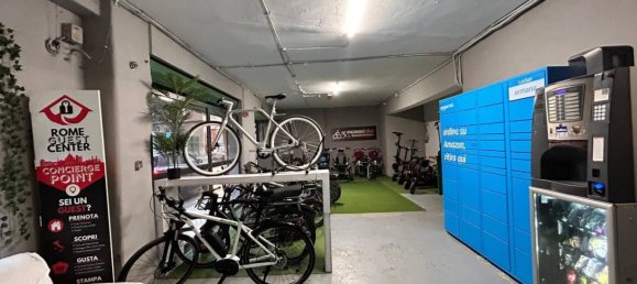 3 rooms Commercial property in Rome, Italy No. 69769 4