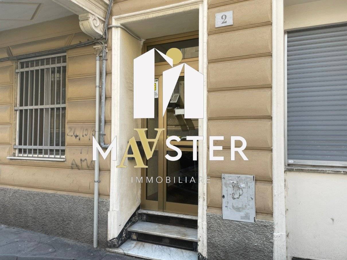 2 Schlafzimmer Wohnung in Genoa, Italy, Nr. 36603