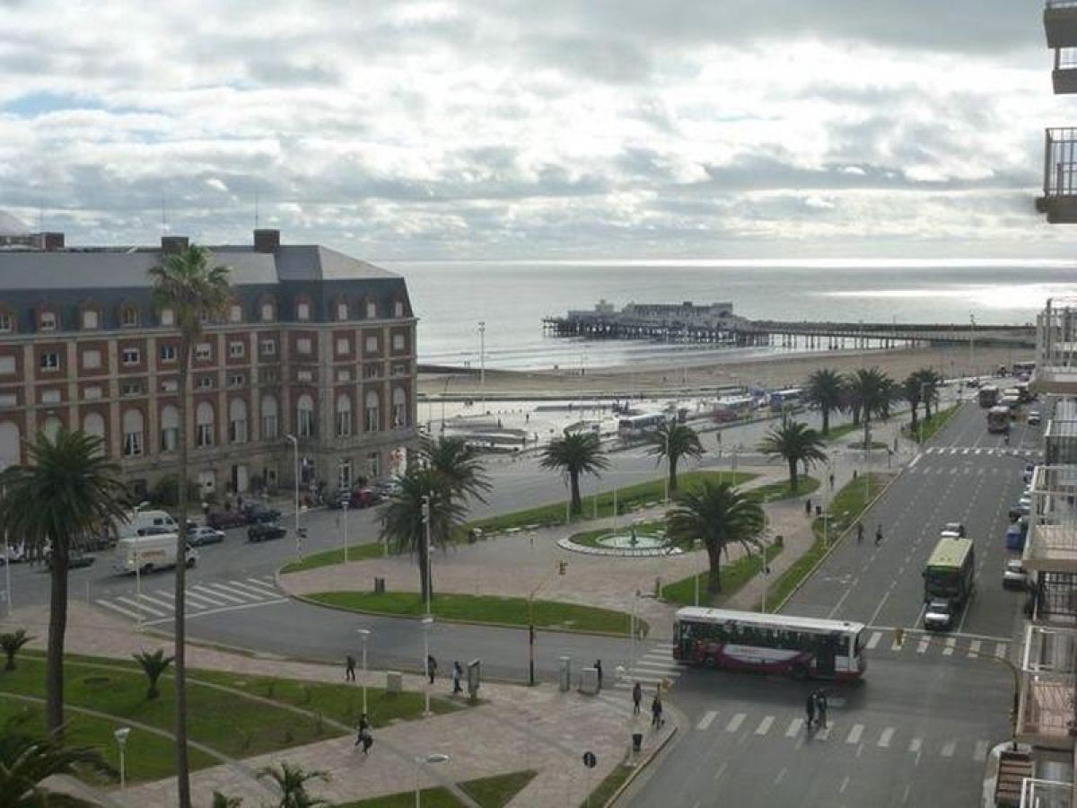 2 bedrooms Apartment in Mar del Plata, Argentina No. 103316