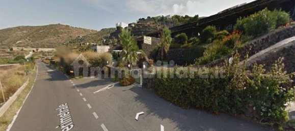 Дом с 1 спальней в Пантеллерия, Италия № 76929 4