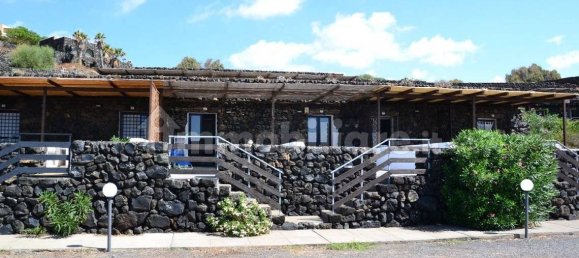 Дом с 1 спальней в Пантеллерия, Италия № 76929 6