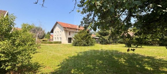 3 bedrooms House in Saint-Hilaire-de-la-Cote, France No. 355444 3