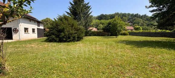 3 bedrooms House in Saint-Hilaire-de-la-Cote, France No. 355444 6