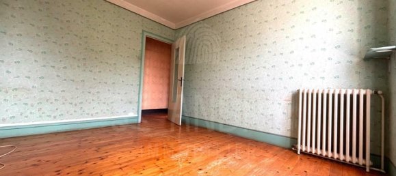 3 bedrooms House in Saint-Hilaire-de-la-Cote, France No. 355444 21