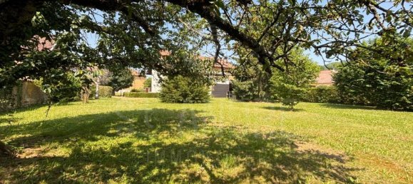 3 bedrooms House in Saint-Hilaire-de-la-Cote, France No. 355444 5