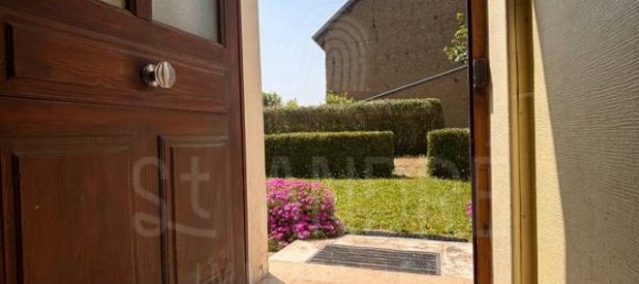 3 bedrooms House in Saint-Hilaire-de-la-Cote, France No. 355444 8