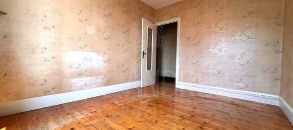 3 bedrooms House in Saint-Hilaire-de-la-Cote, France No. 355444 19