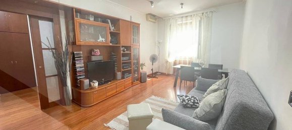 3 rooms Apartment in Rome, Italy No. 34084 2