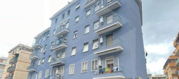 3 rooms Apartment in Rome, Italy No. 34084 3