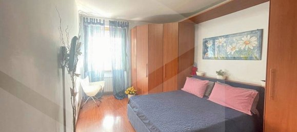 3 rooms Apartment in Rome, Italy No. 34084 16