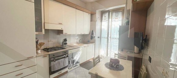 3 rooms Apartment in Rome, Italy No. 34084 13