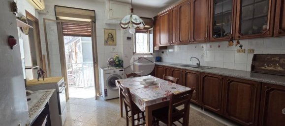 4 bedrooms Apartment in Palermo, Italy No. 327272 23