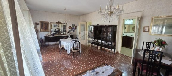 4 bedrooms Apartment in Palermo, Italy No. 327272 14