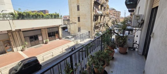 4 bedrooms Apartment in Palermo, Italy No. 327272 15