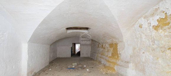 Stadthaus in Alaior, Spain 1403m², Nr. 676 3