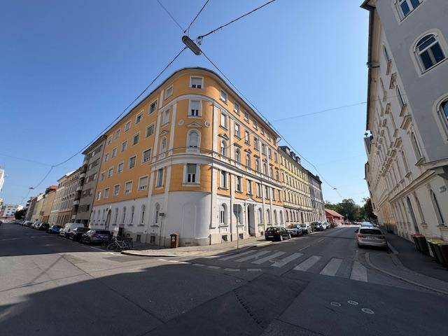 3-salle Bureau à Gries, Austria No. 224505