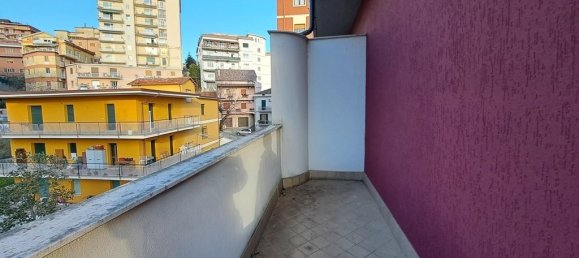 2 Schlafzimmer Haus in Chieti, Italy, Nr. 35471 7