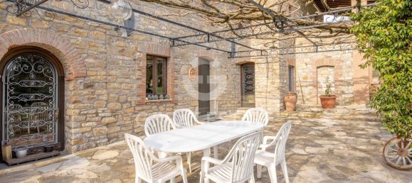 12 rooms House in Parrano, Italy No. 234775 11