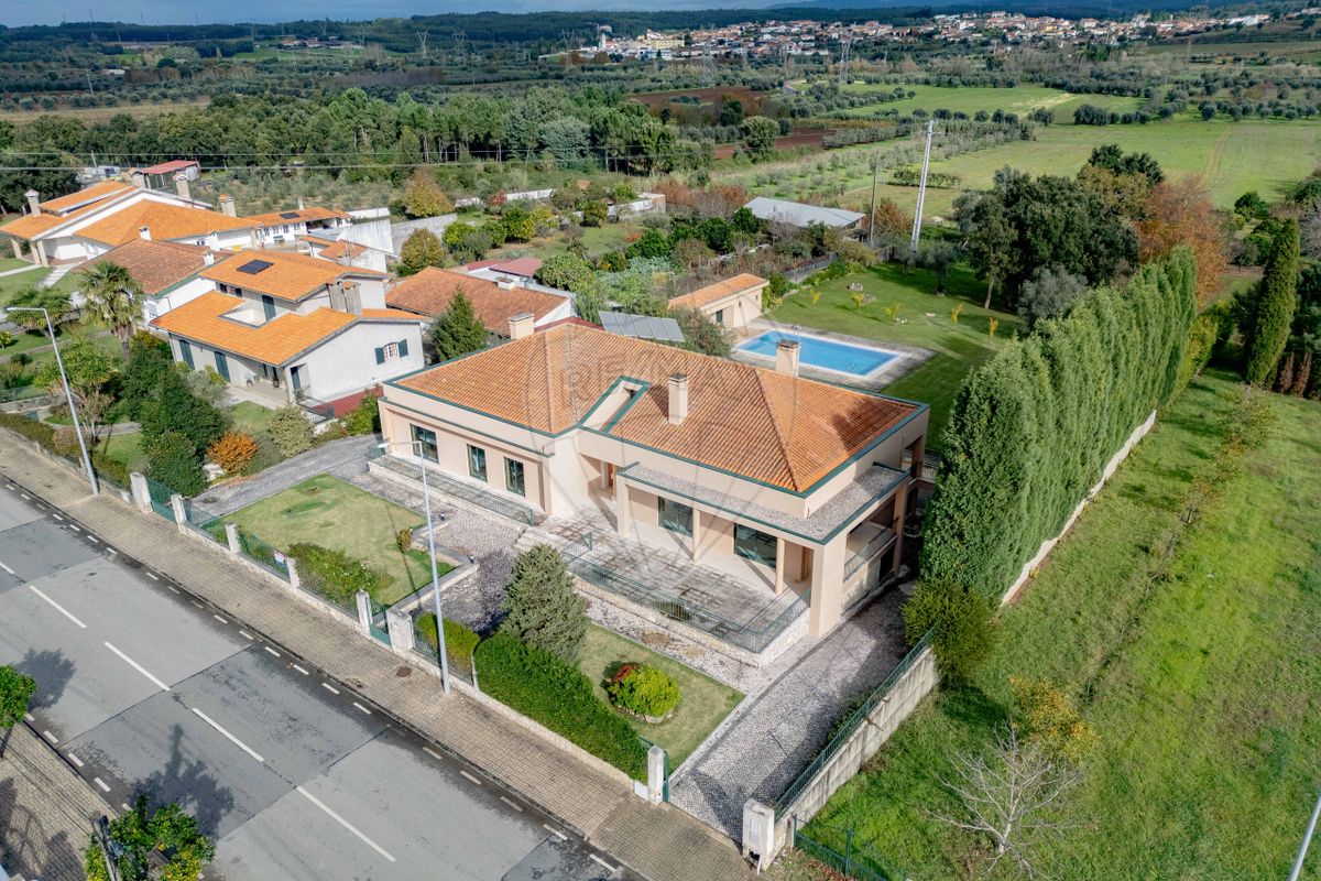 5 bedrooms House in Moita, Portugal No. 46562