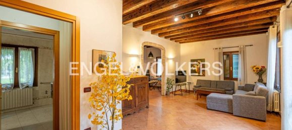 34 bedrooms Villa in San Biagio di Callalta, Italy No. 127369 29