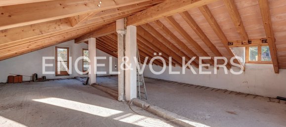 Casa de 7 habitaciónes en Colico, Italy No. 64741 13