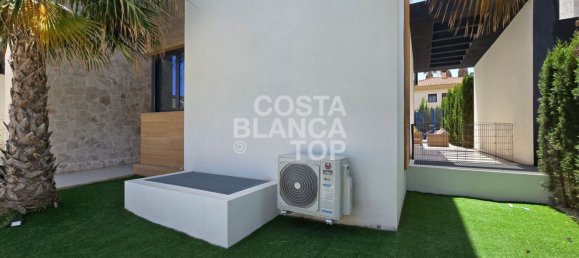 Villa de 6 dormitorios en Benidorm, Spain No. 155209 32