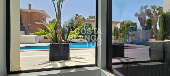 Villa de 6 dormitorios en Benidorm, Spain No. 155209 11