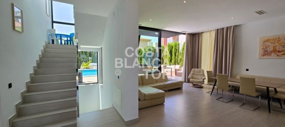 Villa de 6 dormitorios en Benidorm, Spain No. 155209 10