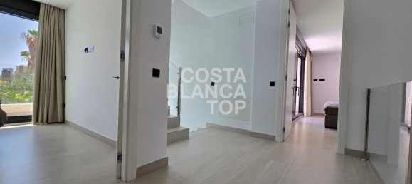 Villa de 6 dormitorios en Benidorm, Spain No. 155209 23