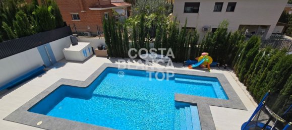 Villa de 6 dormitorios en Benidorm, Spain No. 155209 5