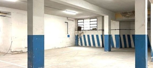 Гараж в Кальяри, Италия № 373055 2