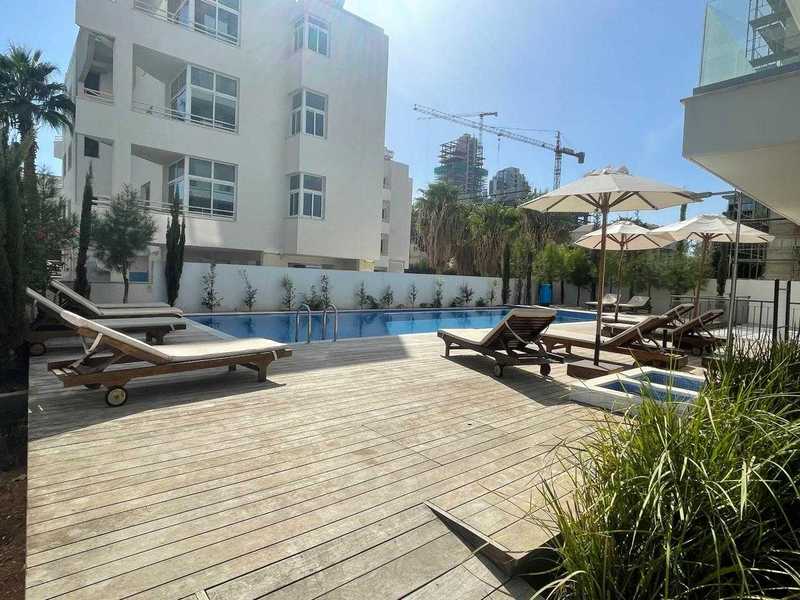 Apartamento T3 em Germasogeia, Cyprus N.º 8264