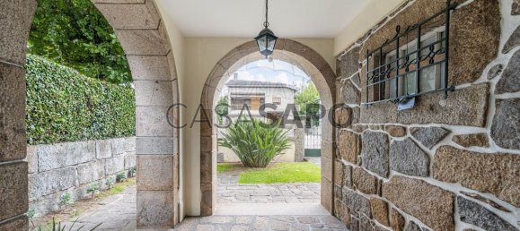 600m² Commercial property in Braga, Portugal No. 235737 11