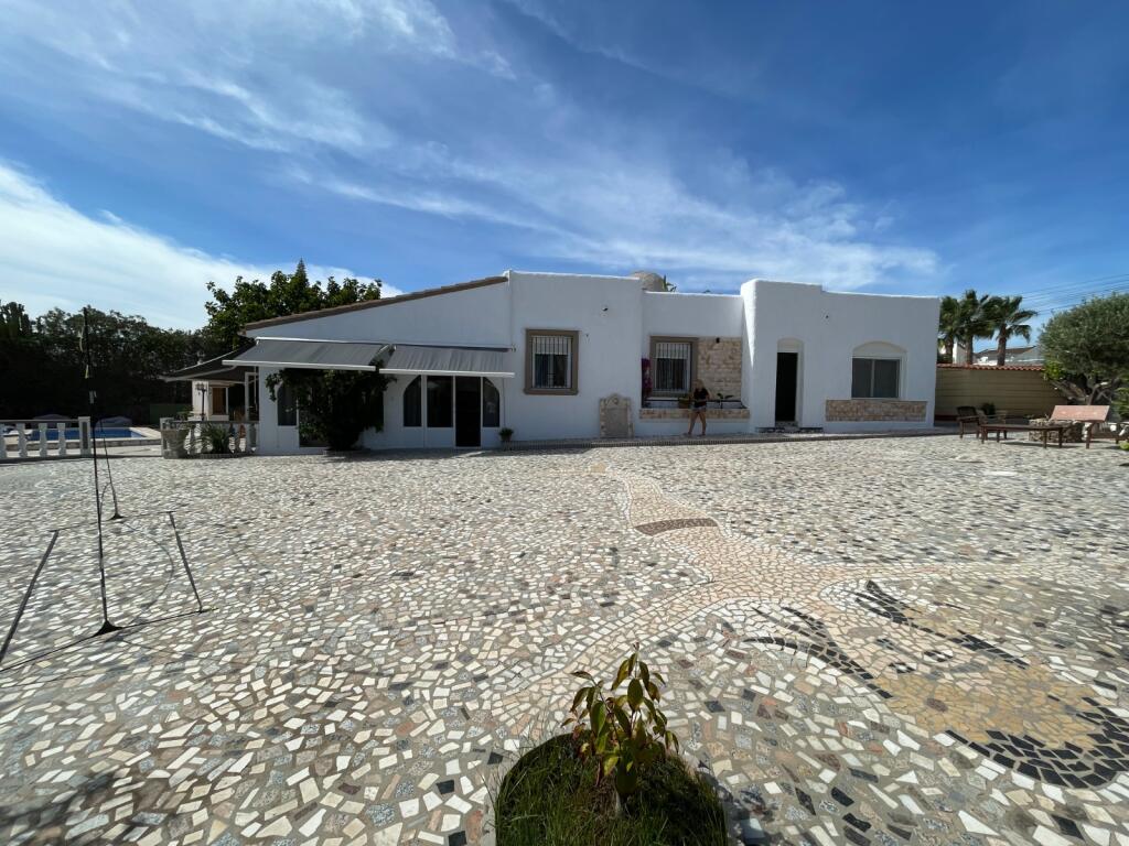 6 bedrooms Villa in Ciudad Quesada, Spain No. 261782