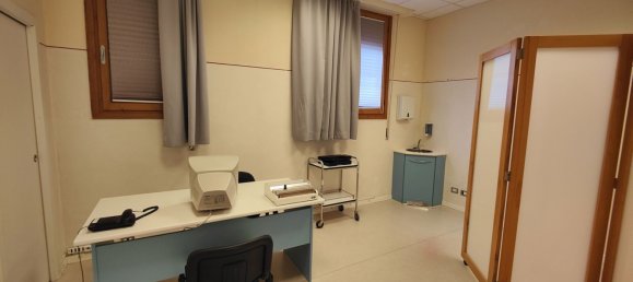 Oficina en Montevarchi, Italy 400 m² No. 229161 23