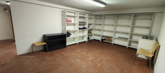 Oficina en Montevarchi, Italy 400 m² No. 229161 33