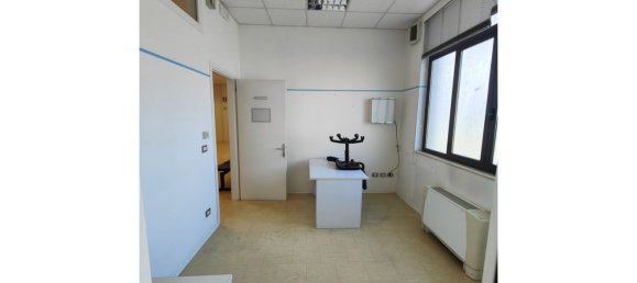 Oficina en Montevarchi, Italy 400 m² No. 229161 17