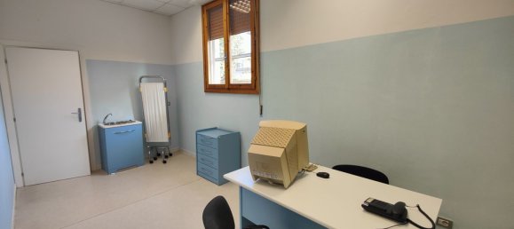 Oficina en Montevarchi, Italy 400 m² No. 229161 26