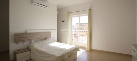 3 bedrooms Maisonette in Santa Venera, Malta No. 9383 4