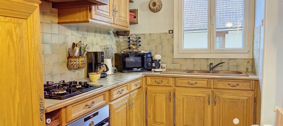 Casa de 4 dormitorios en Lillers, France No. 241986 2